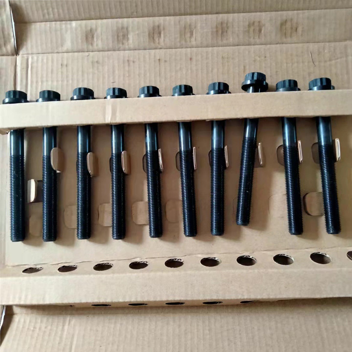 {{ Head Bolt Set Suitable for Toyota Hilux HiAce Prado 1KZ-TE Diesel 3.0L 1993-06 }} - Buy Car Parts Online at {{ Kaka Auto Parts }}.