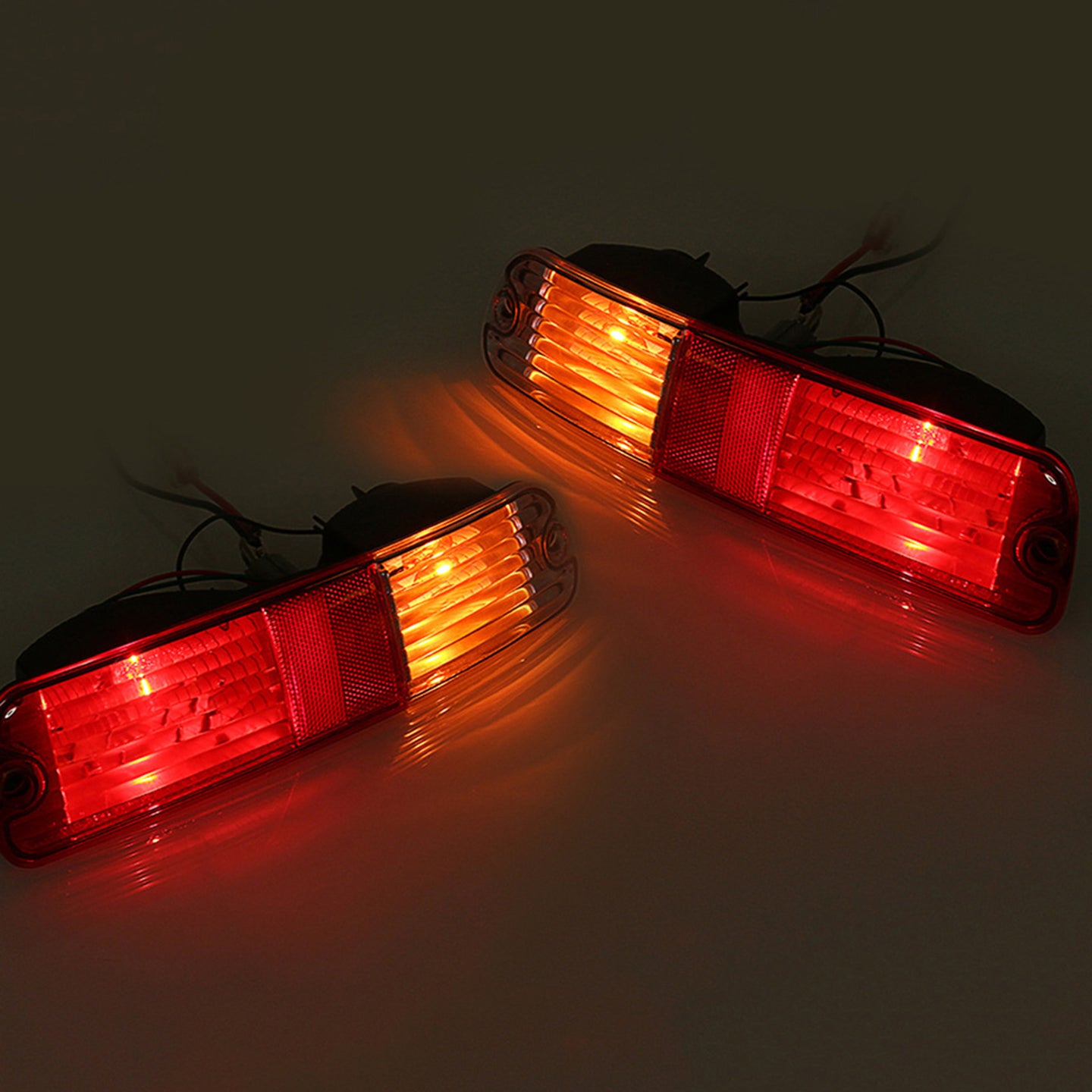 {{ LH+RH Rear Bumper Light Suitable For Mitsubishi Pajero Montero MN133775 MN133776 }} - Buy Car Parts Online at {{ Kaka Auto Parts }}.