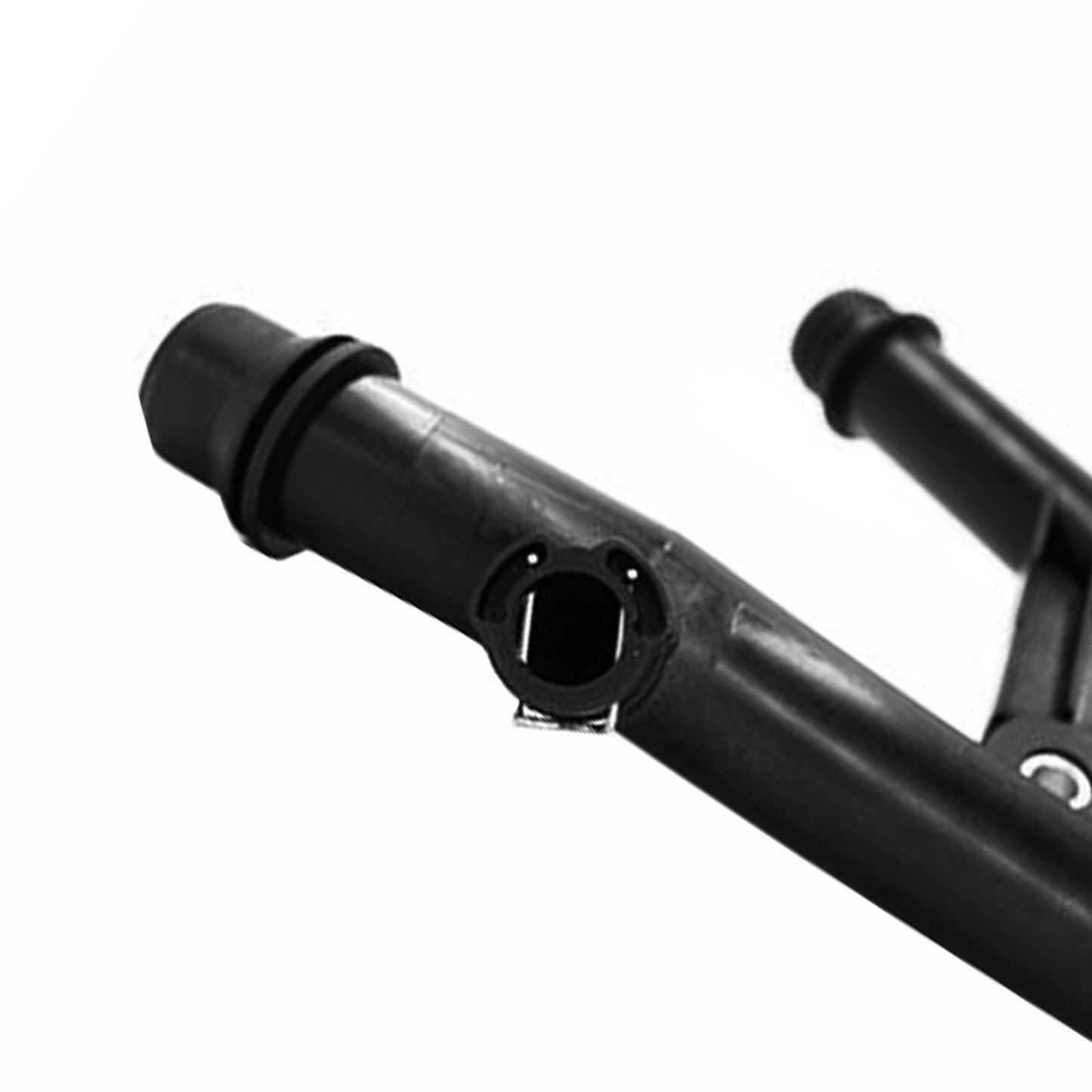 Engine Water Coolant Pipe Suitable For Mercedes-Benz SLK250 C250 2012-2015 2712002452