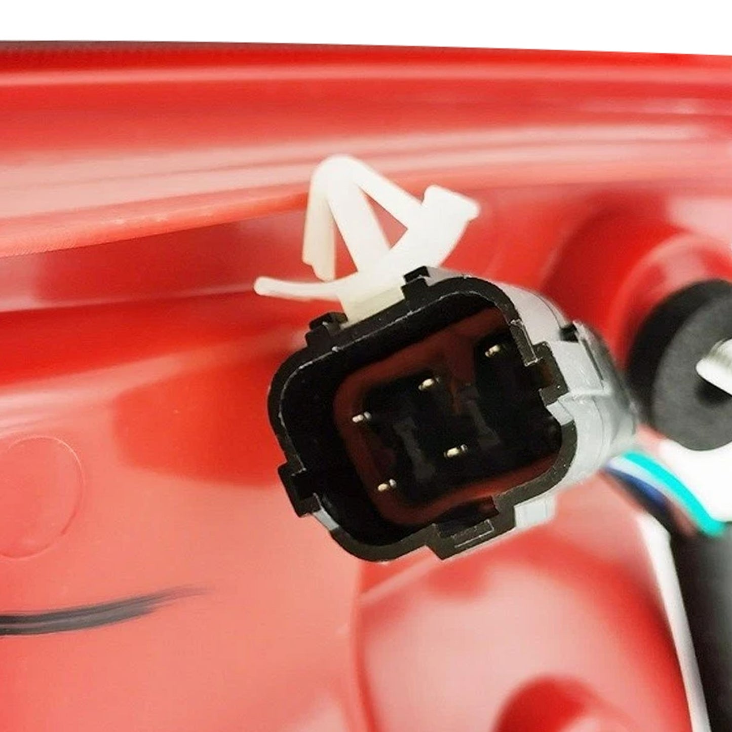 RH Side Tail Light Halogen Inner Tailgate Suitable For LDV G10 Cargo Van 15-on RH Side