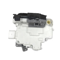 Front Right Door Lock Actuator 8J2837016A Suitable For Audi A4 / A5 / Q3 / Q5 / Q7 and VW Touareg